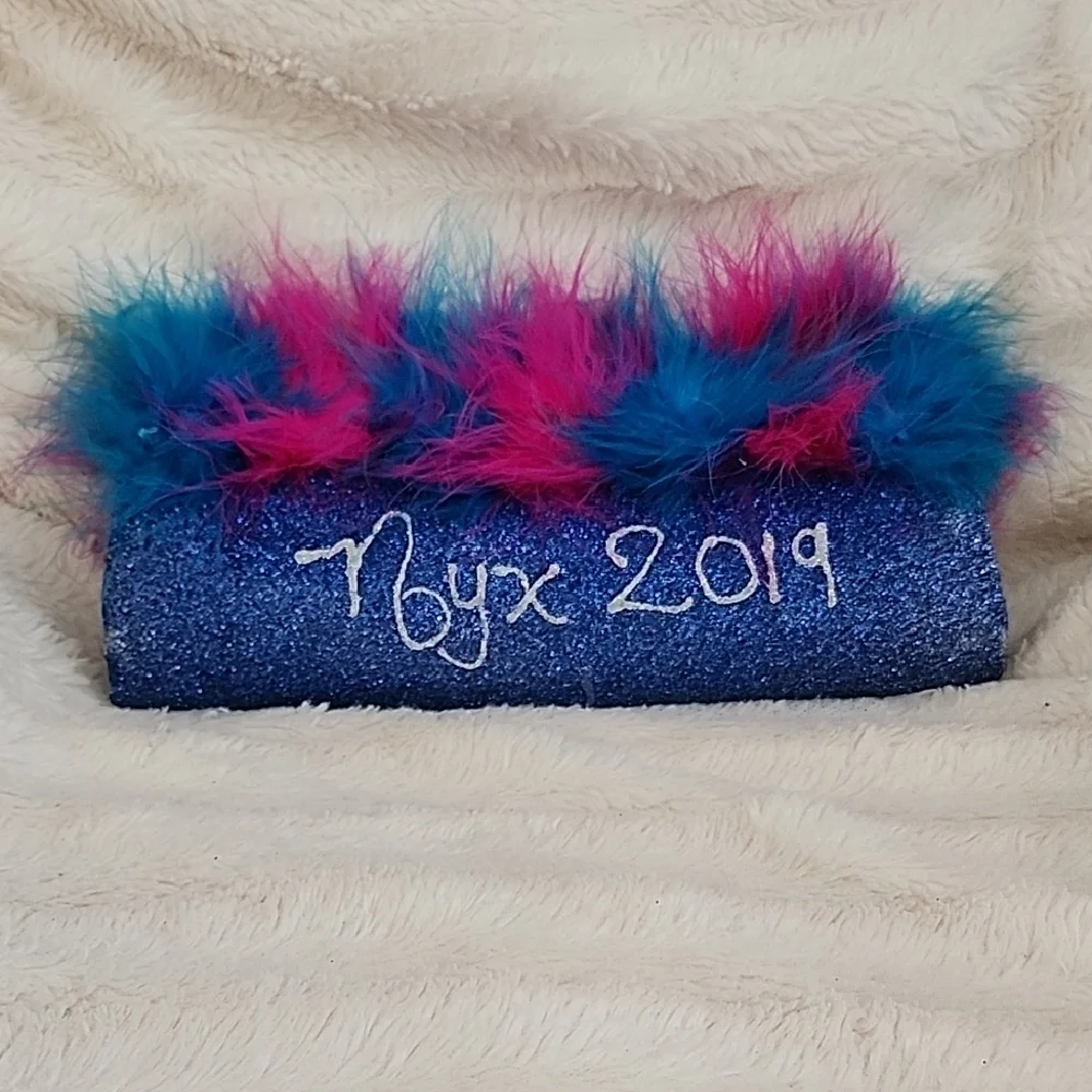 Nyx Blue and Pink Kids Accessory - Picture 1 of 4